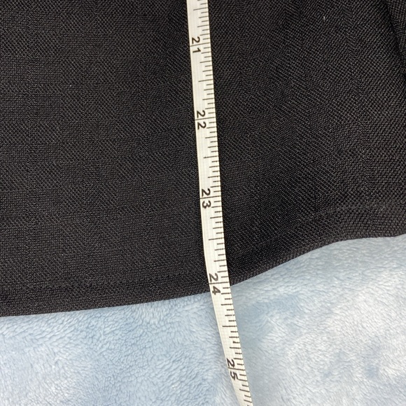 Cleo, size 18, black flare hem skirt - Picture 7 of 8